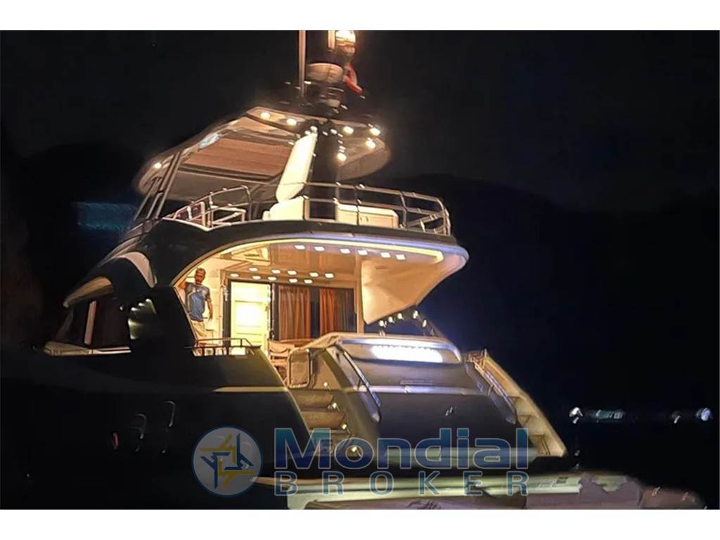 Monte Carlo Yachts MCY 70