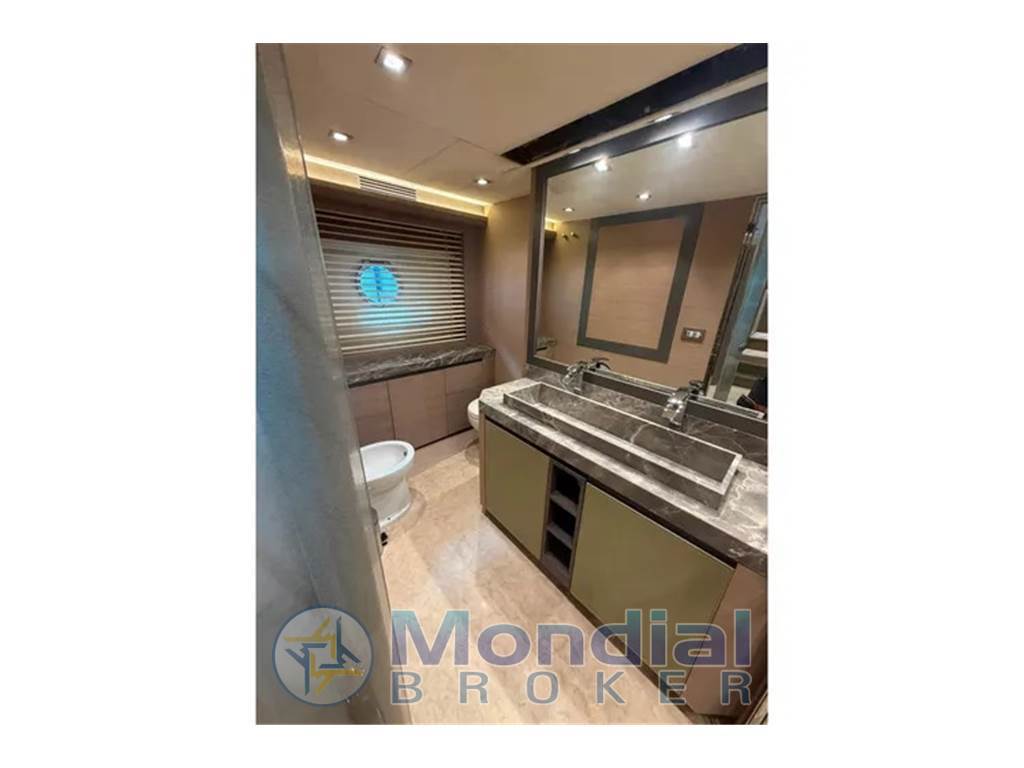 Monte Carlo Yachts MCY 70