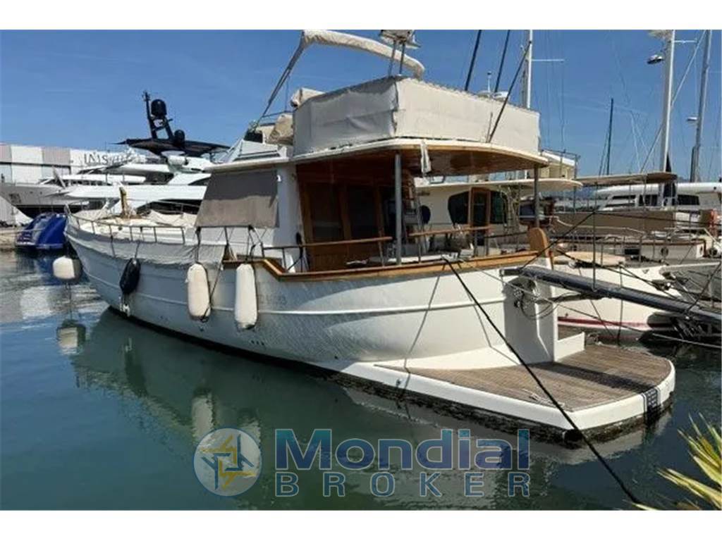 MENORQUIN Yacht 180