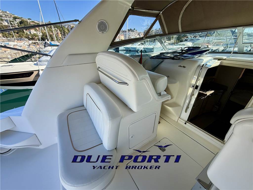 Sea Ray 330 Amberjack