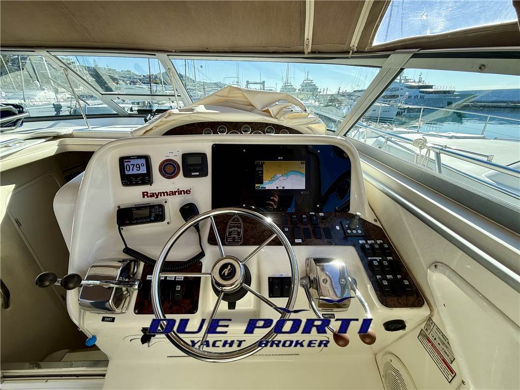 Sea Ray 330 Amberjack