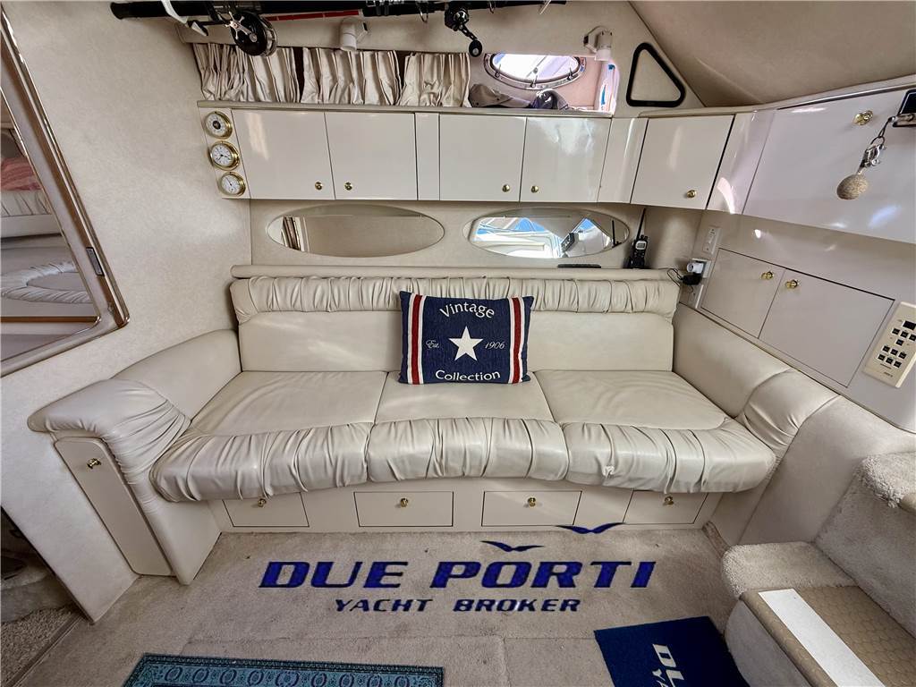 Sea Ray 330 Amberjack