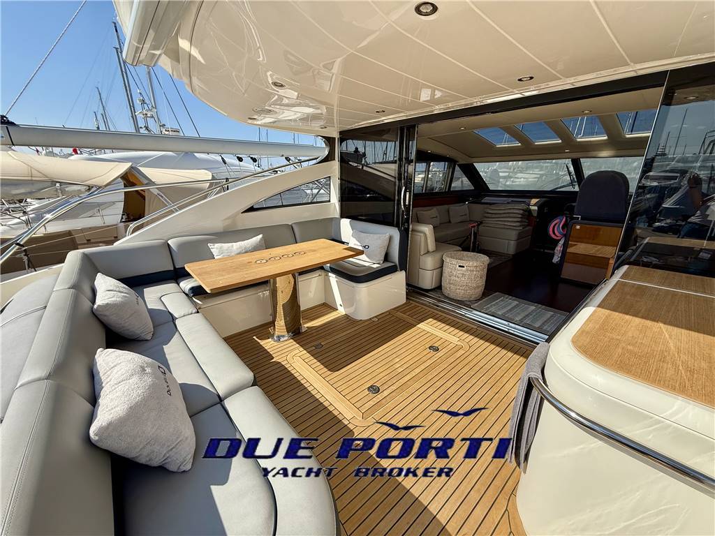 Princess V62