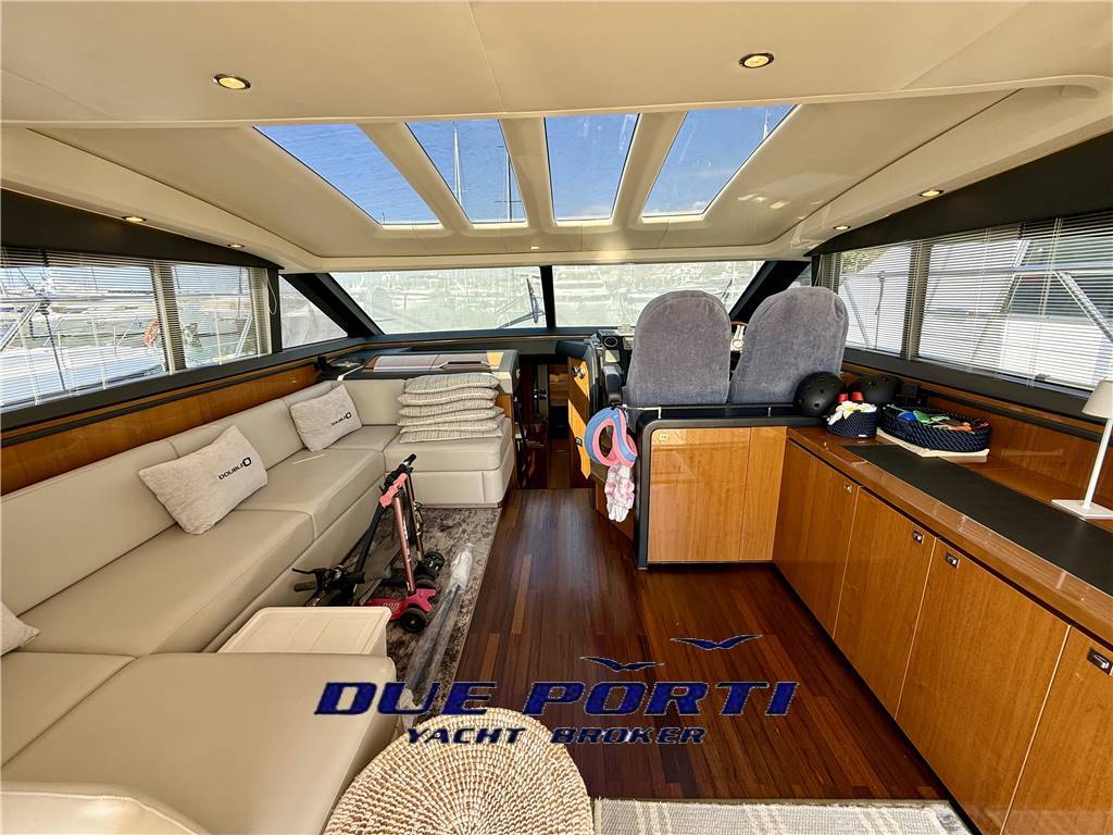 Princess V62