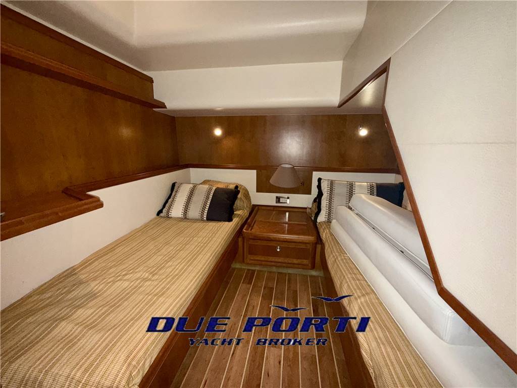 Bertram yacht 630 Convertible