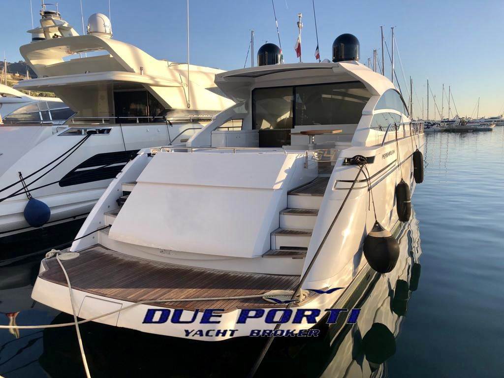 Pershing 64