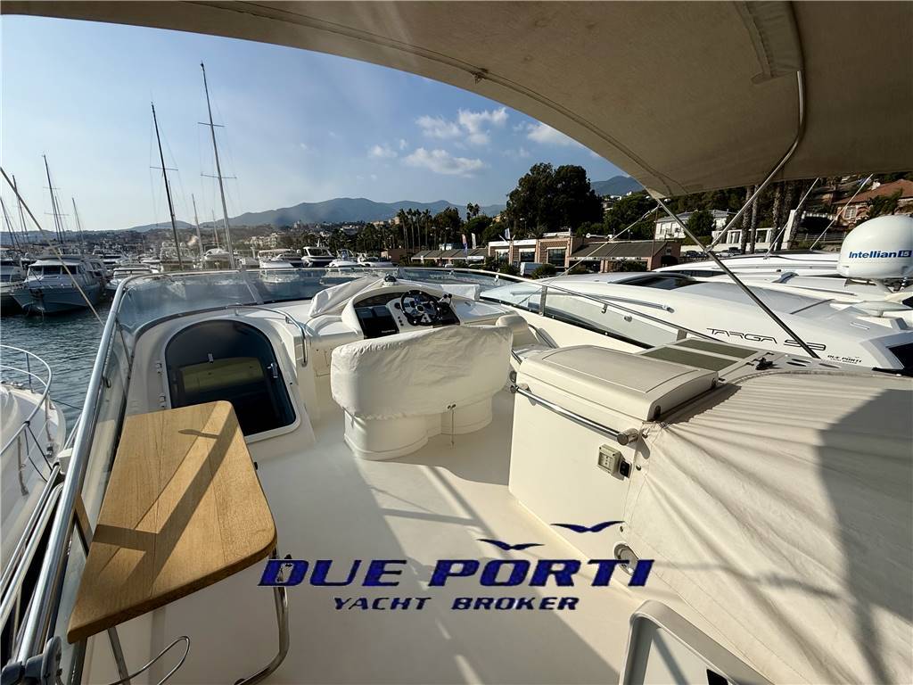 Fairline Squadron 55