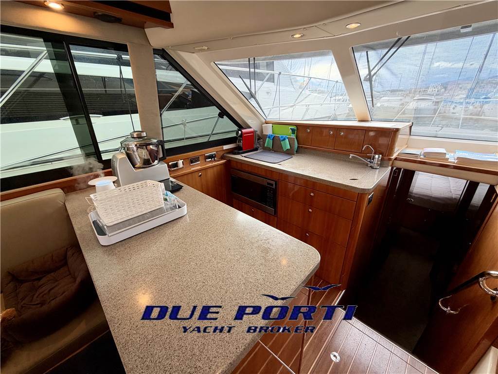 Riviera 45 Flybridge