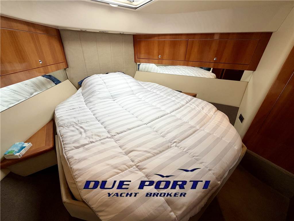 Riviera 45 Flybridge