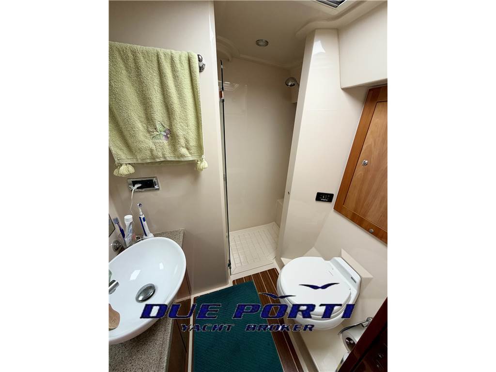 Riviera 45 Flybridge