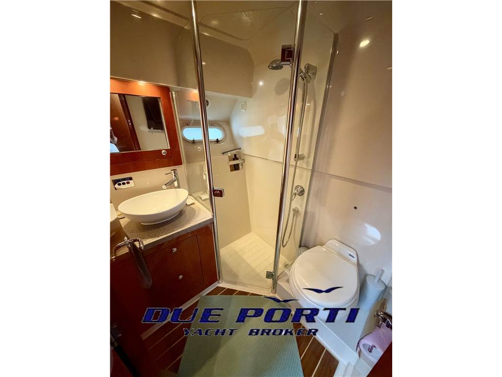 Riviera 45 Flybridge