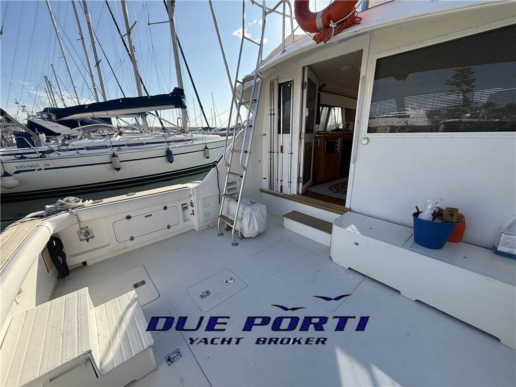 Bertram 37 Fly