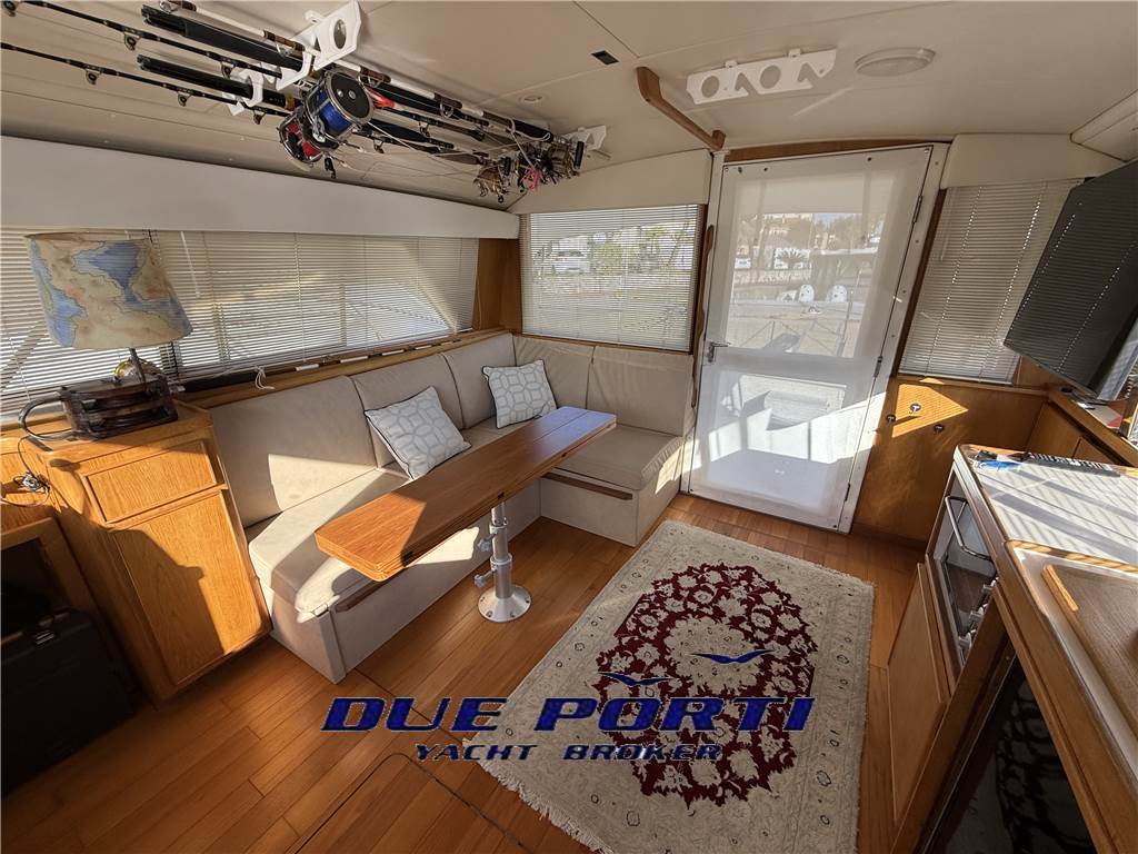 Bertram 37 Fly
