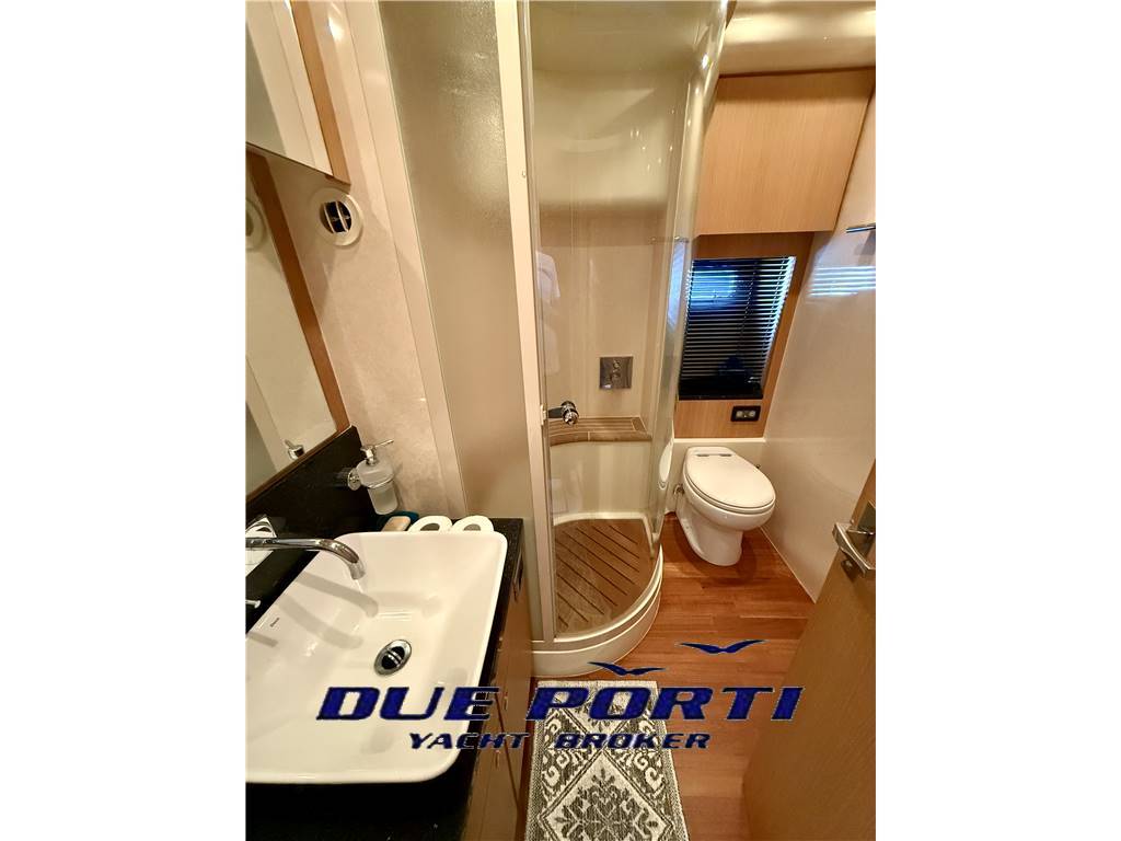 Fairline Squadron 70