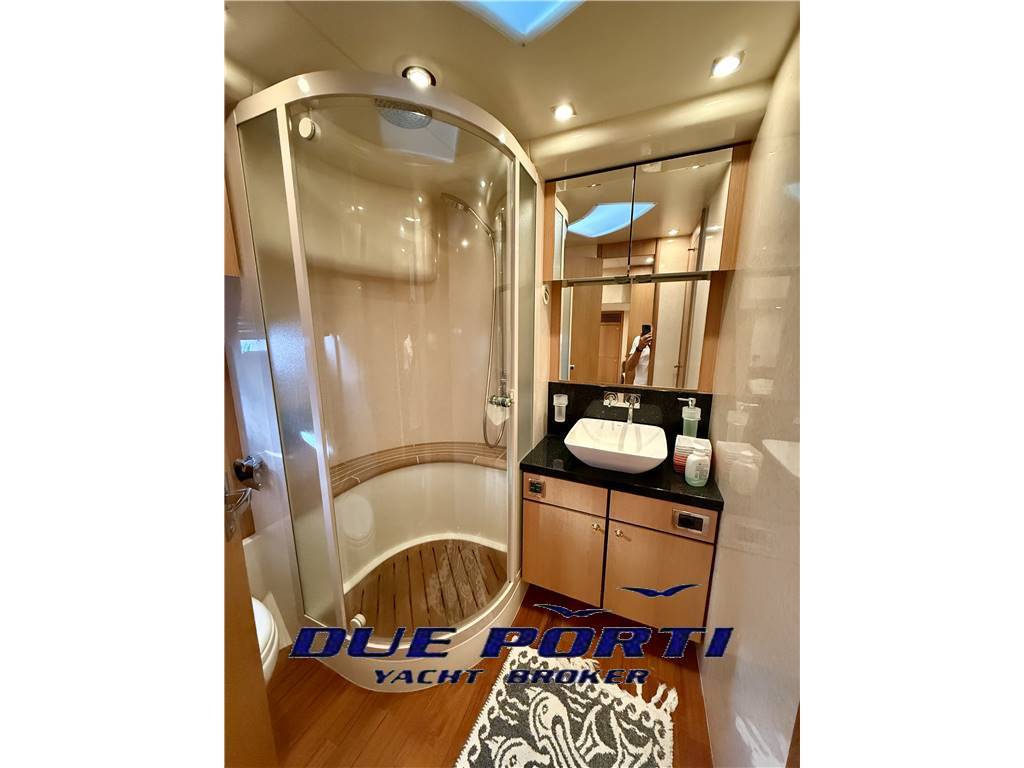 Fairline Squadron 68 - 70