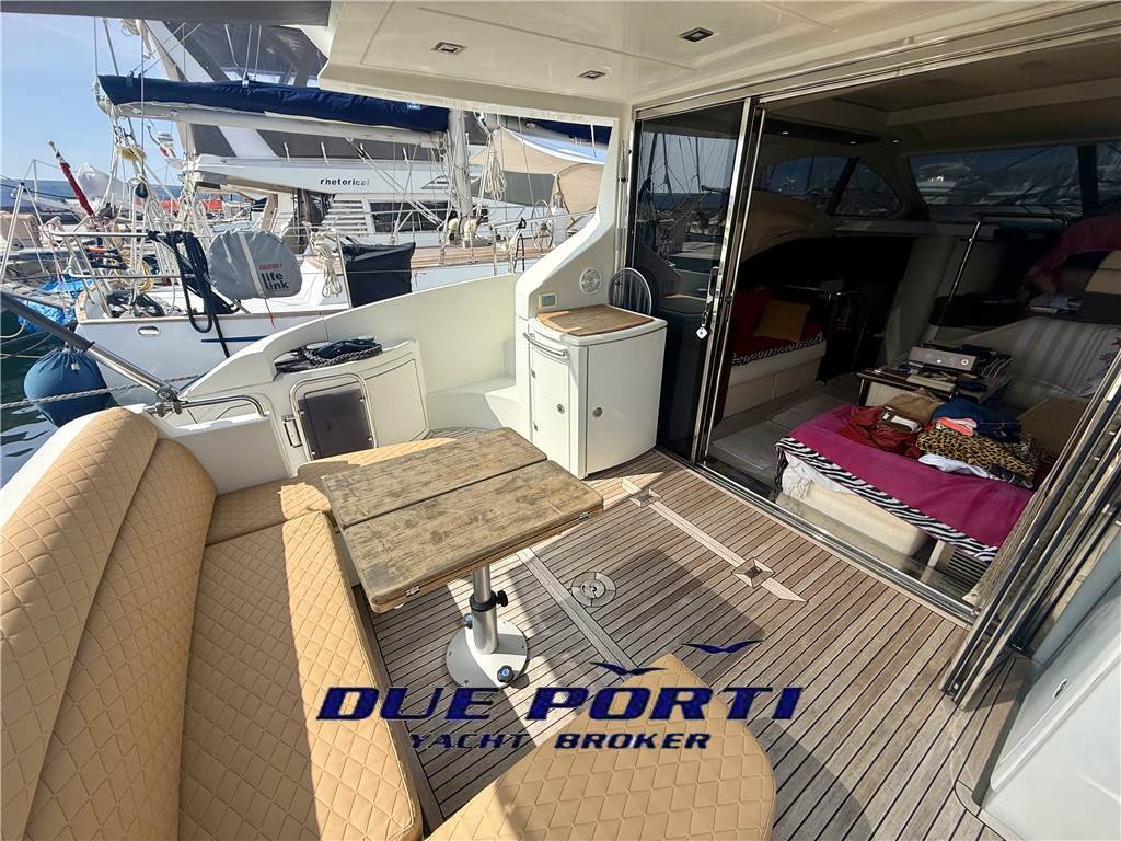 Azimut 43S