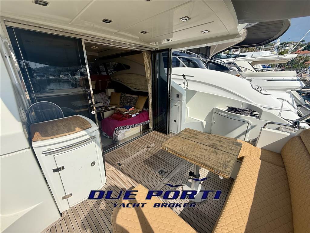 Azimut 43S