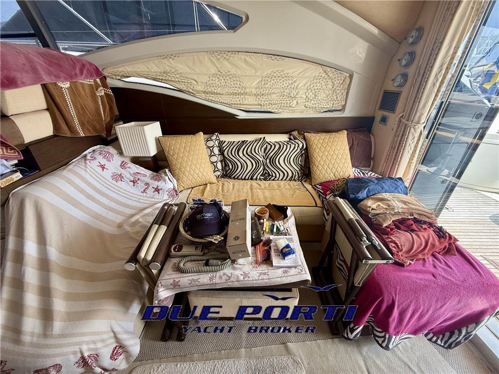 Azimut 43S