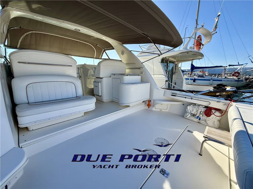 Sea Ray 330 Amberjack