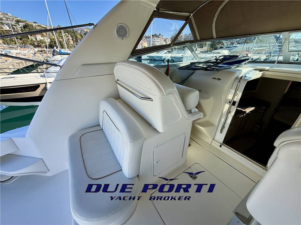 Sea Ray 330 Amberjack