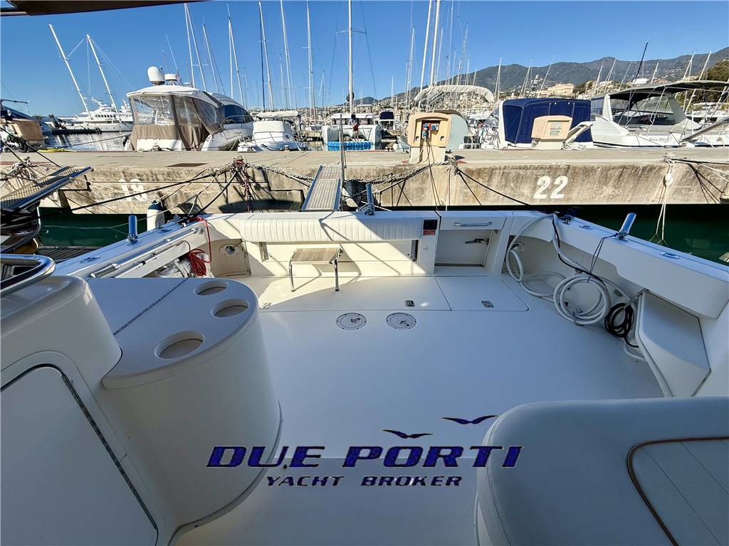 Sea Ray 330 Amberjack