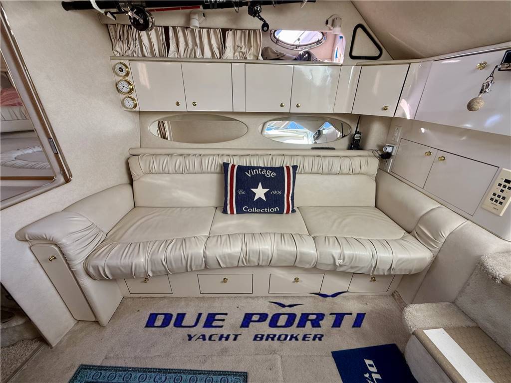 Sea Ray 330 Amberjack