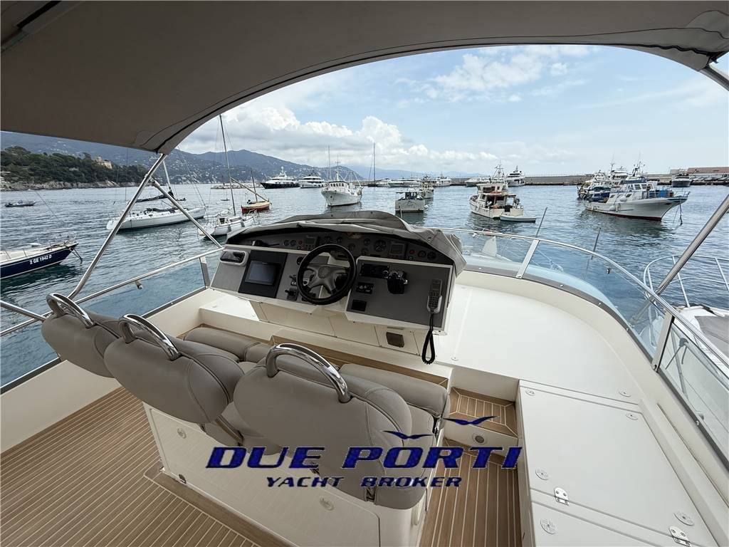 Fairline 58 Squadron