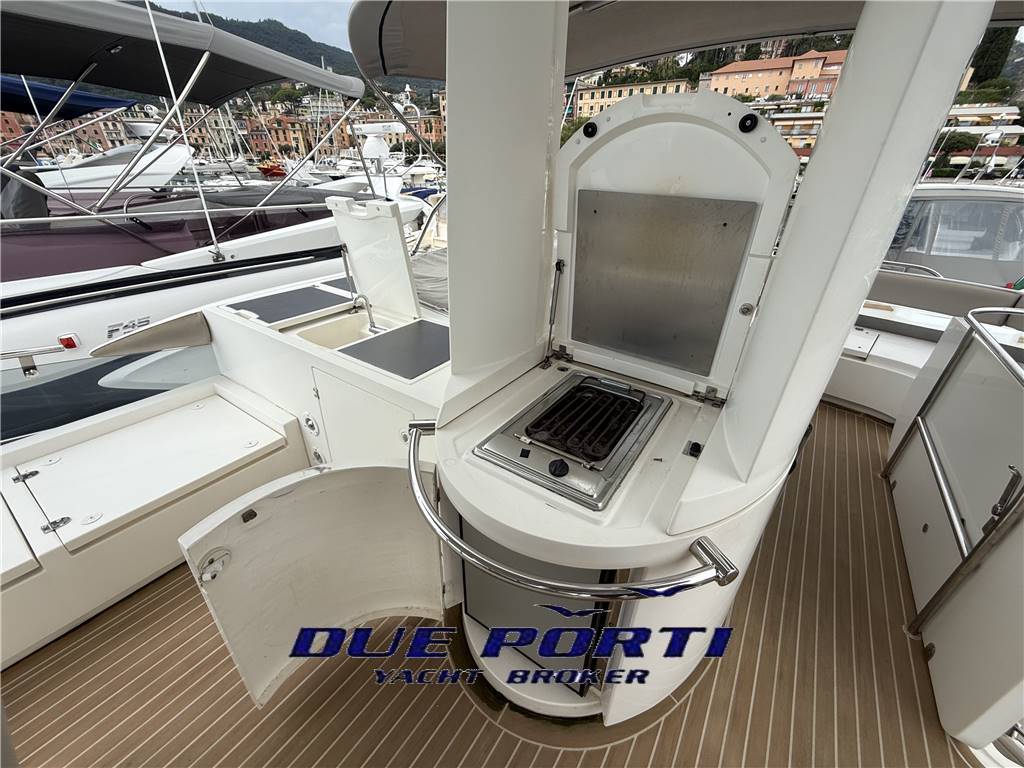 Fairline 58 Squadron