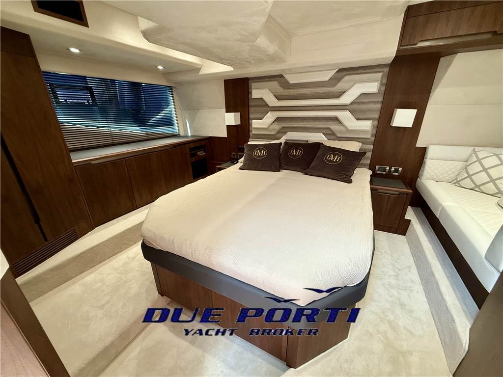 Galeon 460 fly