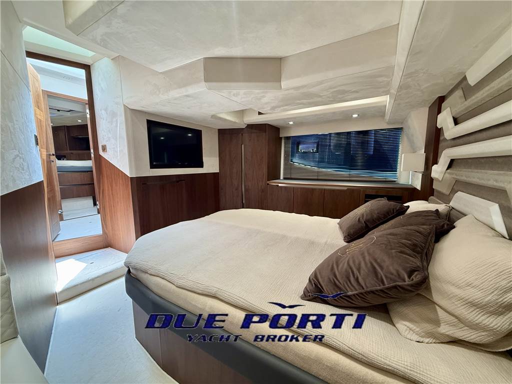 Galeon 460 fly