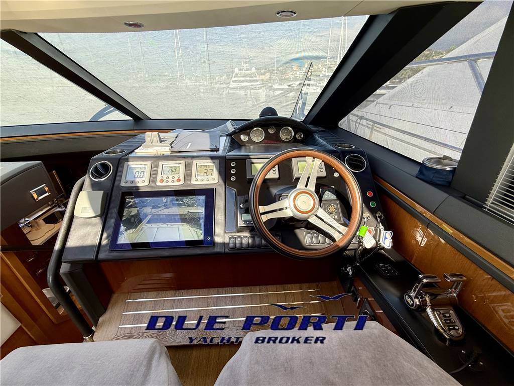 Princess V62