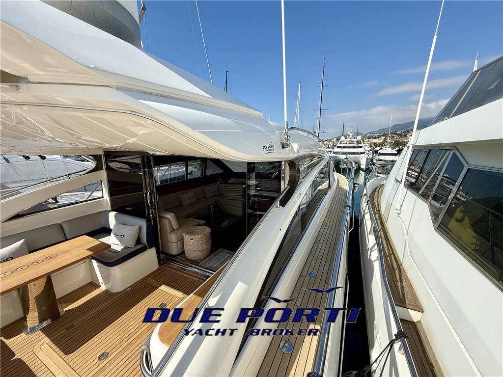 Princess V62