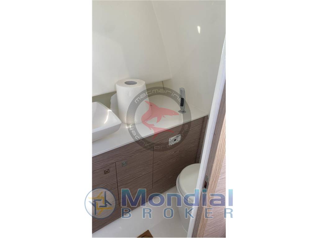 SACS STRIDER 11-SUNDECK