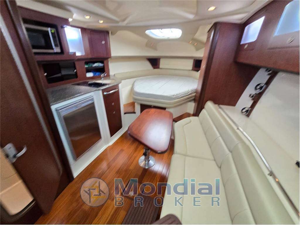 Boston Whaler 345 Conquest