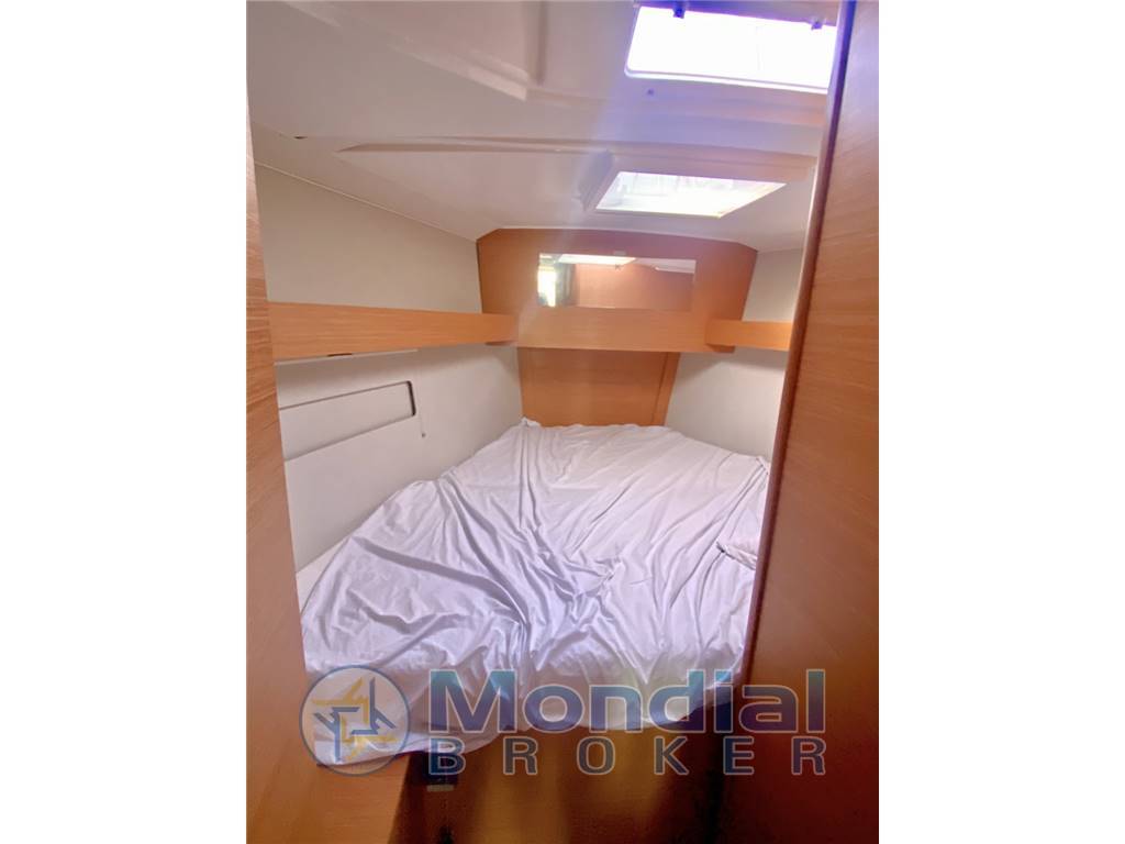 Dufour Grand Large 390