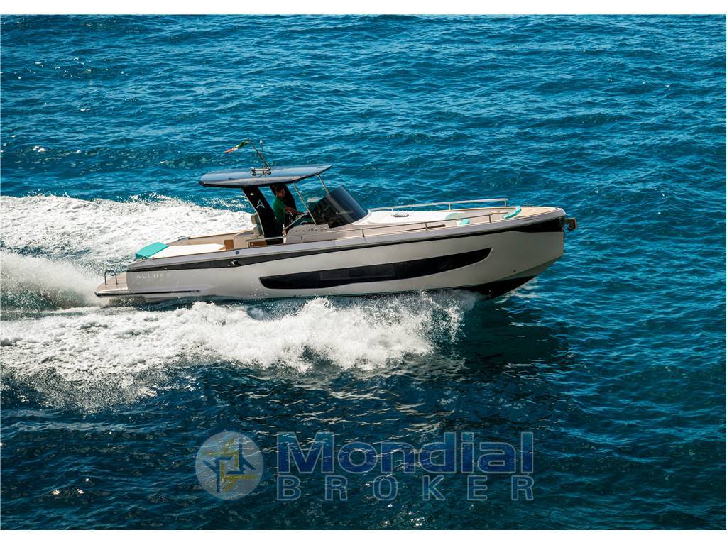 Italyure 38 Natante
