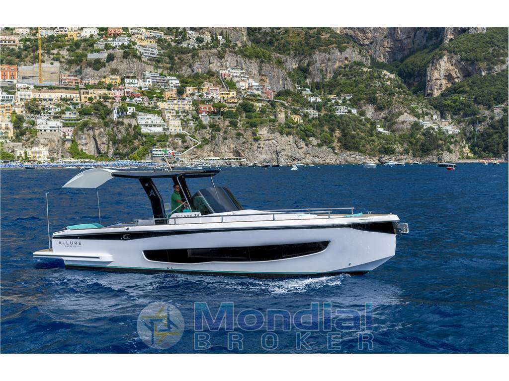 Italyure 38 Natante