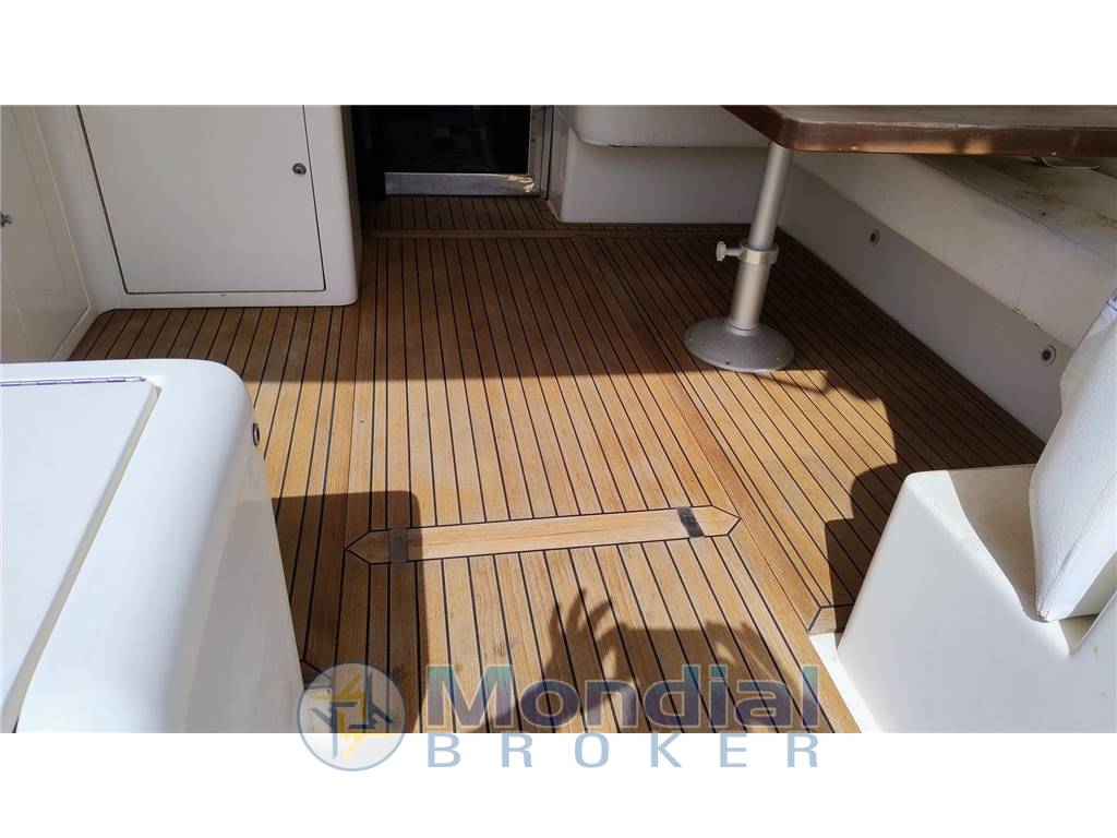 Uniesse 48 open