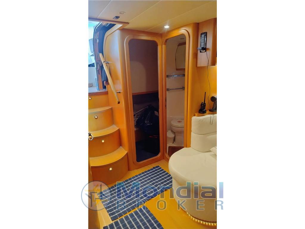 Uniesse 48 open