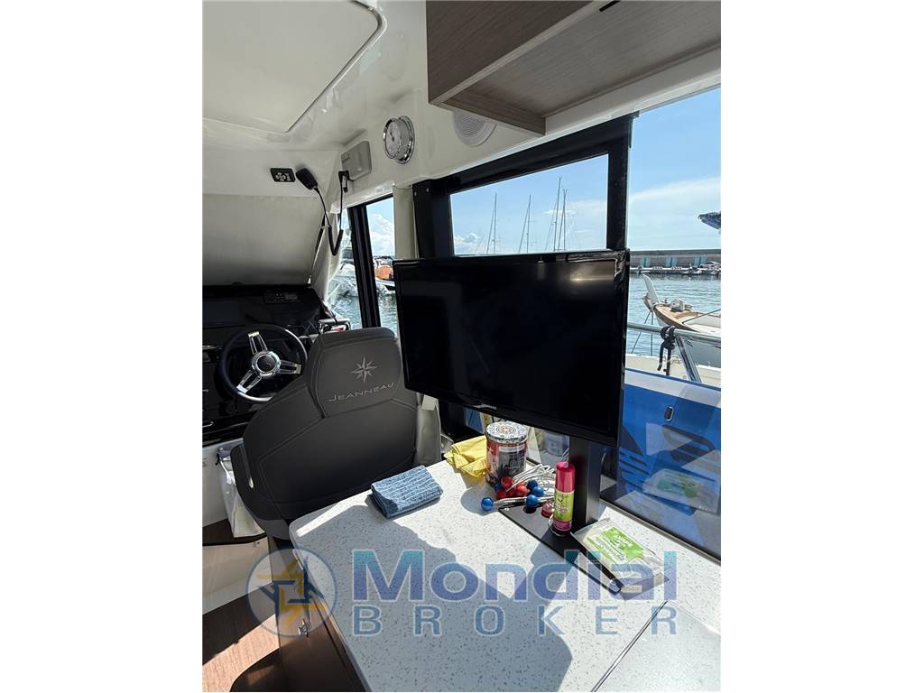 JEANNEAU  MERRY FISCHER MERRY FISHER 1095 FLY