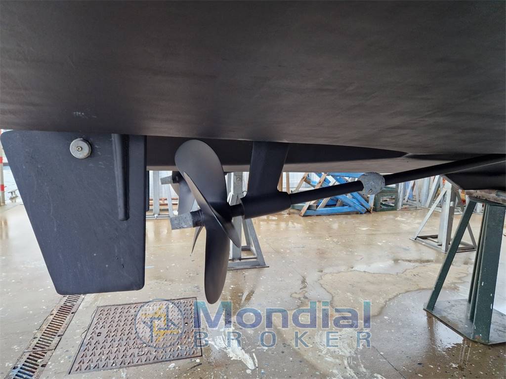 Beneteau Yacht Antares 980