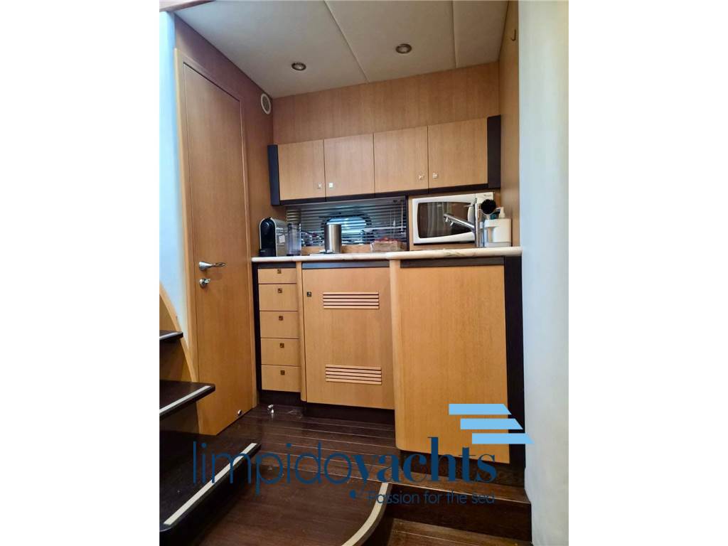 AIRON MARINE 4300 T-TOP