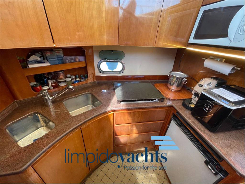 AZIMUT YACHTS SPA 40' FLY