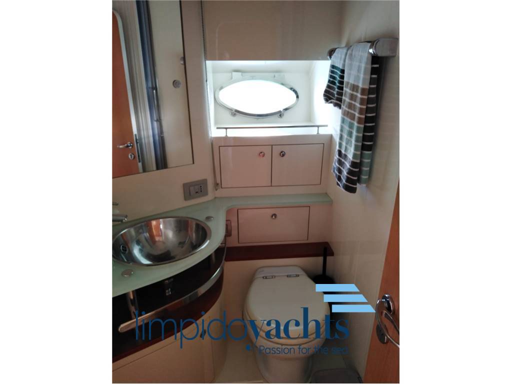 UNIESSE MARINE 48' ht