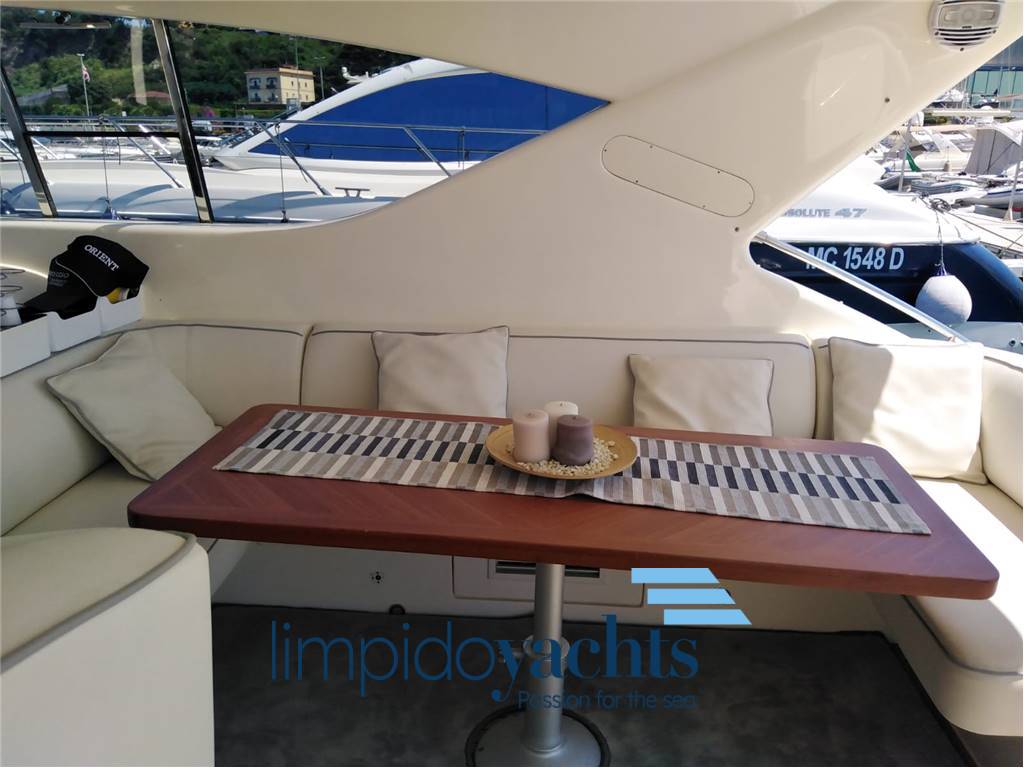 UNIESSE MARINE 48' ht