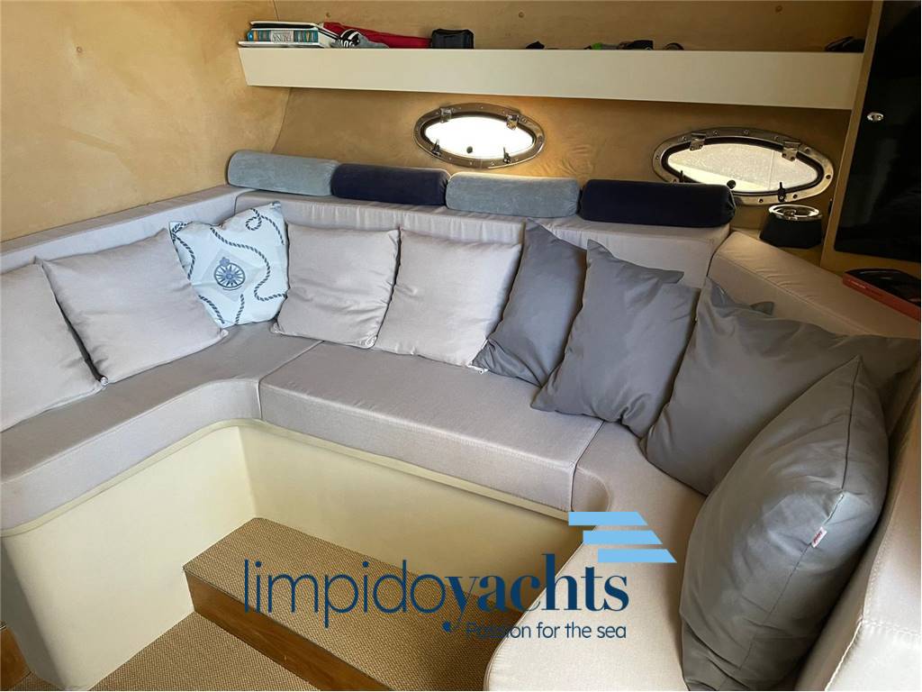SUNSEEKER SANREMO 33'