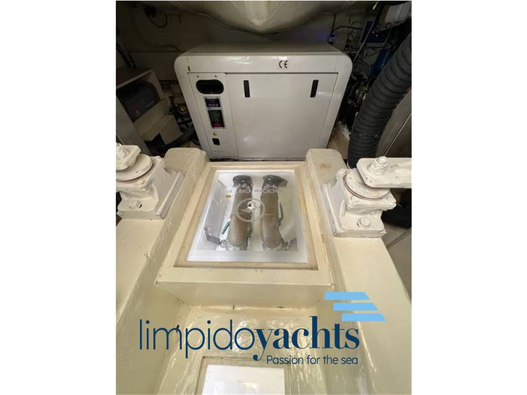 MOCHI CRAFT (Gruppo Ferretti) DOLPHIN 51'