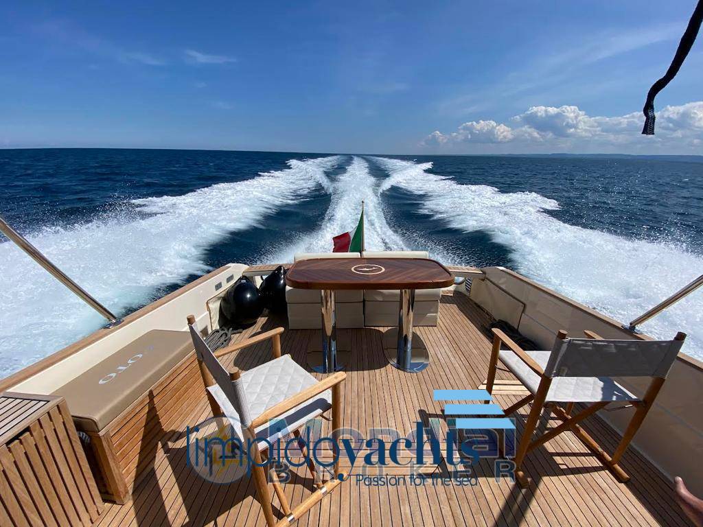 MOCHI CRAFT (Gruppo Ferretti) DOLPHIN 51'