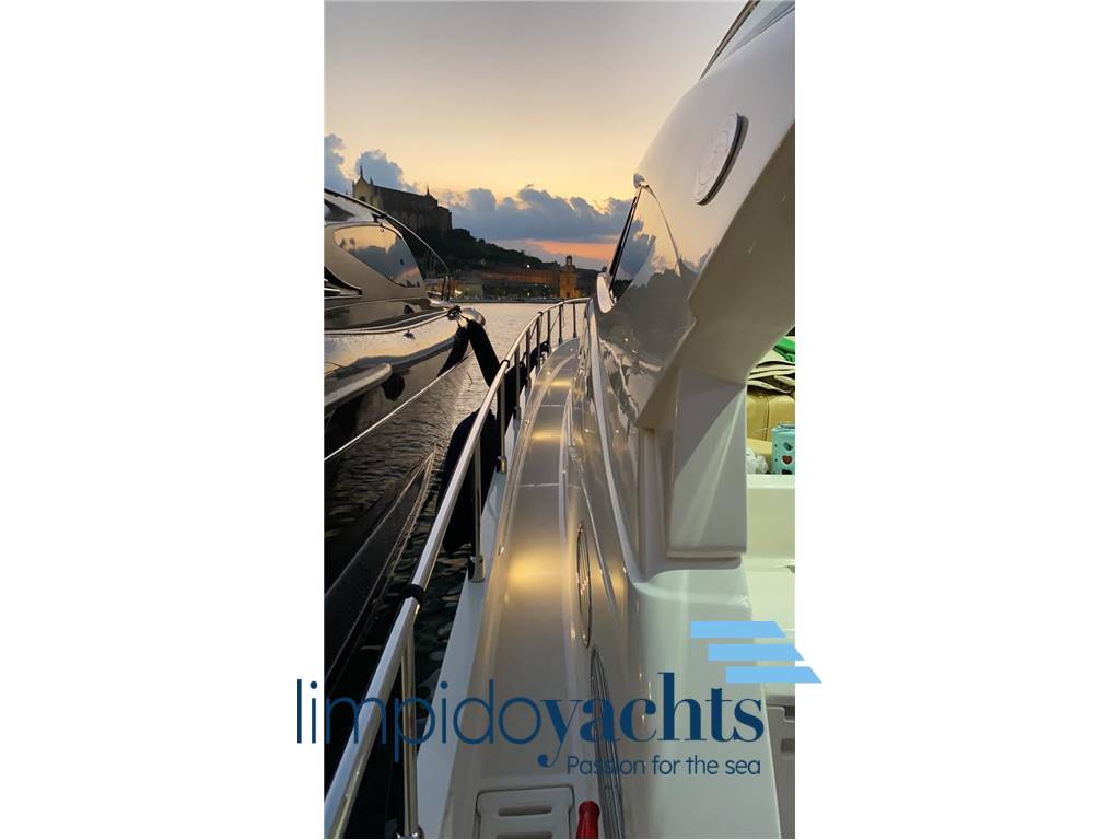 CAYMAN YACHT 48/50 WA