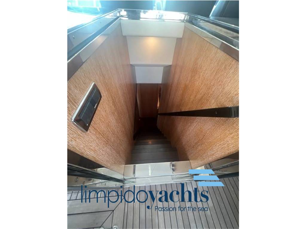 OVERMARINE MANGUSTA 72' HT